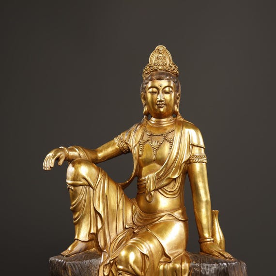 中国・観音菩薩像・仏像・仏教美術・骨董 中国の骨董品から、精巧な手作りの純青銅製観音菩薩像。 - Etsy 日本