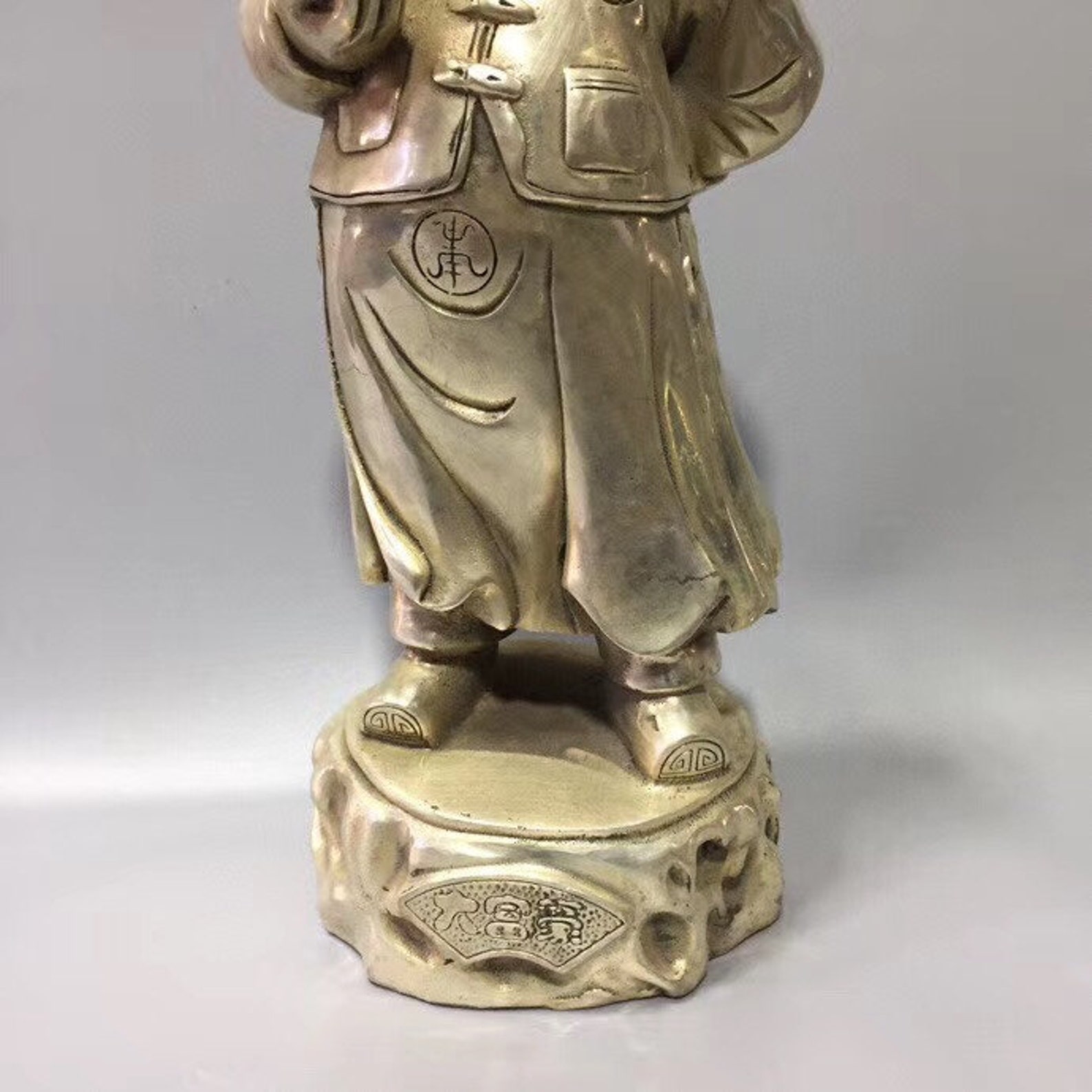 The rich man who carved silver statues by hand in ancient Etsy