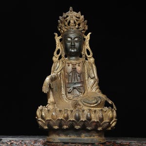 Chinese antique pure hand-made exquisite rare pure copper Guanyin Bodhisattva Buddha statue ornaments