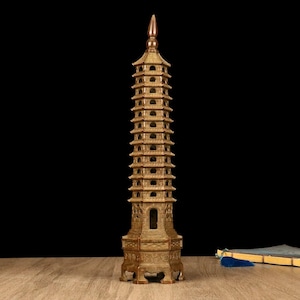Prachtig en zeldzaam puur koperen Wenchang-pagodebeeld, handgemaakt van antieke Chinese materialen.