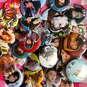 Kpop Bias Buttons