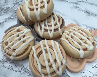 Cinnamon Roll gourmet hand soap gift for him her self care fall aromatherapy spicy kitchen hand wash for holiday housewarming