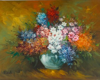 Multicolored flower vase