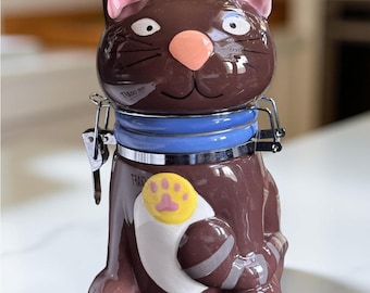 Tarro de golosinas para gatos marrones de Boston Warehouse