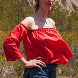UNIQUE PIECE Sumptuous top ruffled red poppy