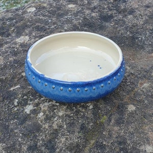 Kinderteller blau, Essgeschirr für Kinder, Geburtsgeschenk, getöpfert, handgefertigt