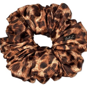 Oversized Leopard Satin Scrunchie: XXL Animal Print Hair Tie