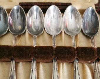 Elegant Antique Silver Plate Teaspoons, Demitasse, Victorian Era Flatware,  Tea Spoons, Classic Tableware, Timeless Charm