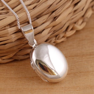 Solid 925 Sterling Silver Plain Puff Oval Photo Picture Locket Pendant Necklace Curb Chain 16-30 Inches Gift Boxed
