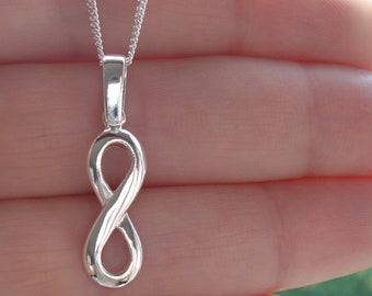 925 Sterling Silver Infinity Symbol Pendant Chain Necklace Curb Chain Infinity Sign Gift Boxed