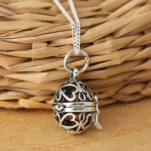 925 Sterling Silver Egg Shaped Filigree Locket Pomander Pendant Necklace Gift Boxed