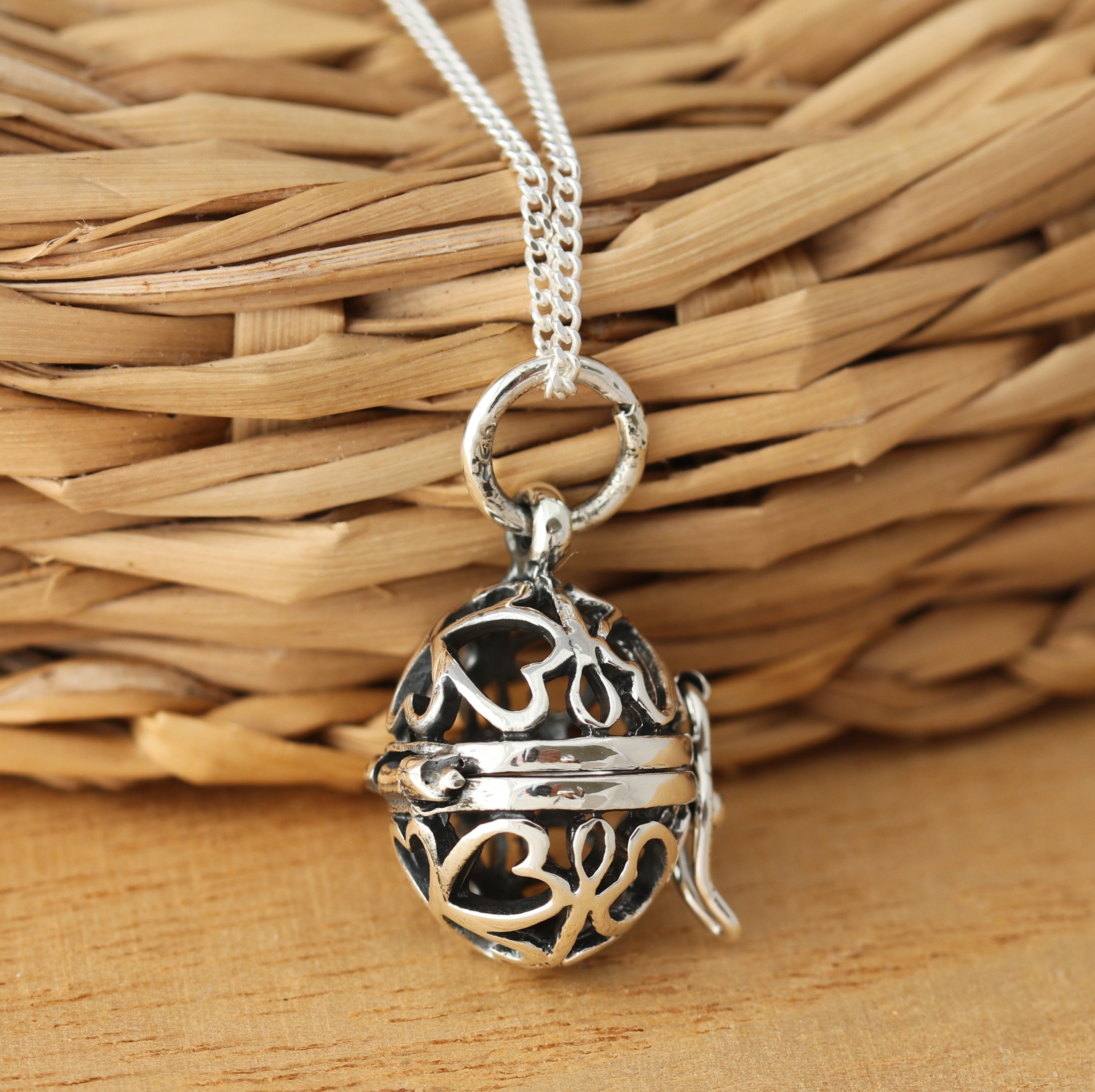 Pomander jewelry - Etsy 日本