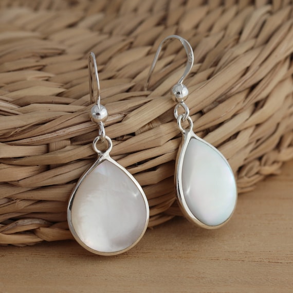 925 Sterling Silver Mother of Pearl Teardrop Dangle Drop