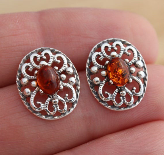 Orecchini Ovali In Argento 925 Con Ambra Baltica – 1x0,6 Cm – Chiusura A Farfalla – Confezione Regalo