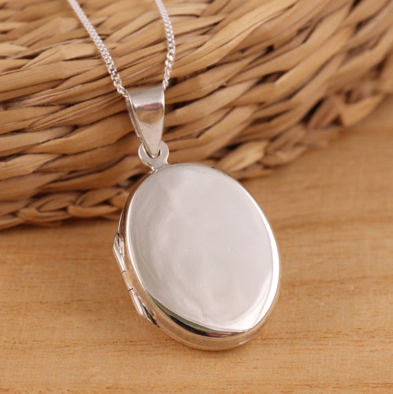 Minimal Oval Shaped Locket In Silver And Glass All Size – Mon Bijoux - Foto 11