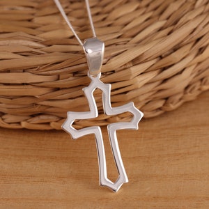 Solid 925 Sterling Silver Plain Open Cross Pendant Necklace Curb Chain Gift Boxed