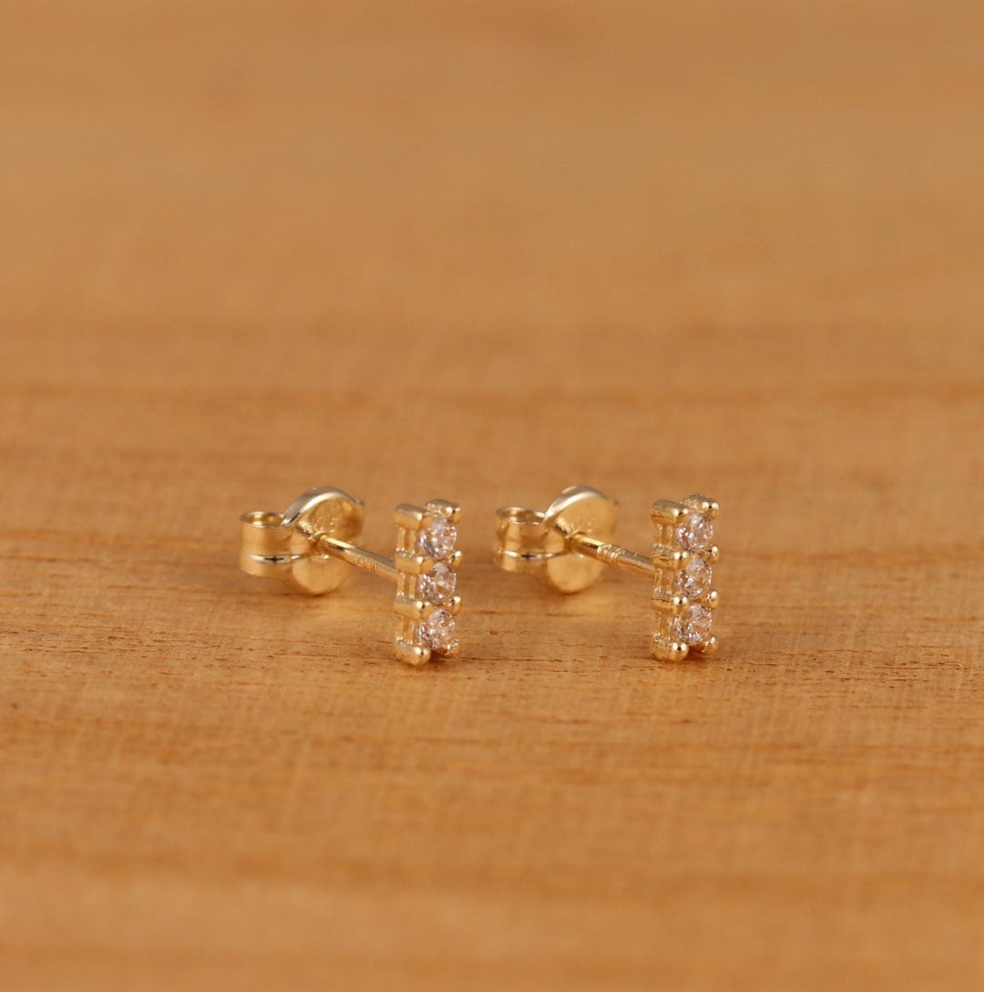 925 STERLING SILVER BLING OUT CZ ROUND STUD EARRING 9mm B37