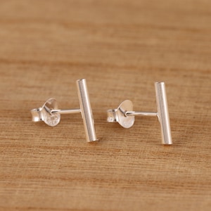 Runda örhängen i massivt 925 sterlingsilver i presentask