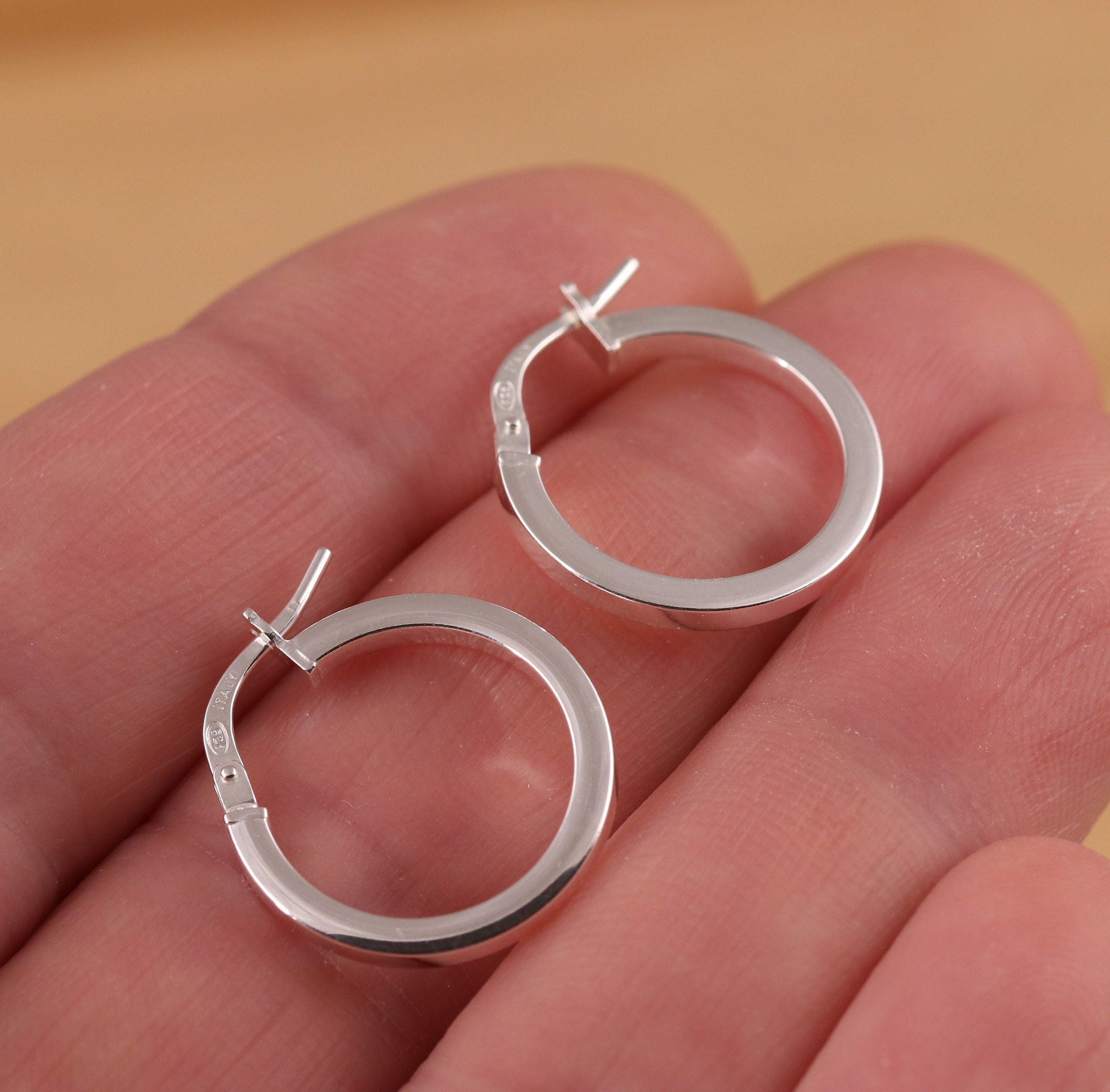 GAVONO Solid 925 Sterling Silver Plain Huggie Hoop Earrings 19mm Diameter Gift Boxed