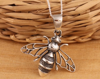 Bumble bee deals pendant silver