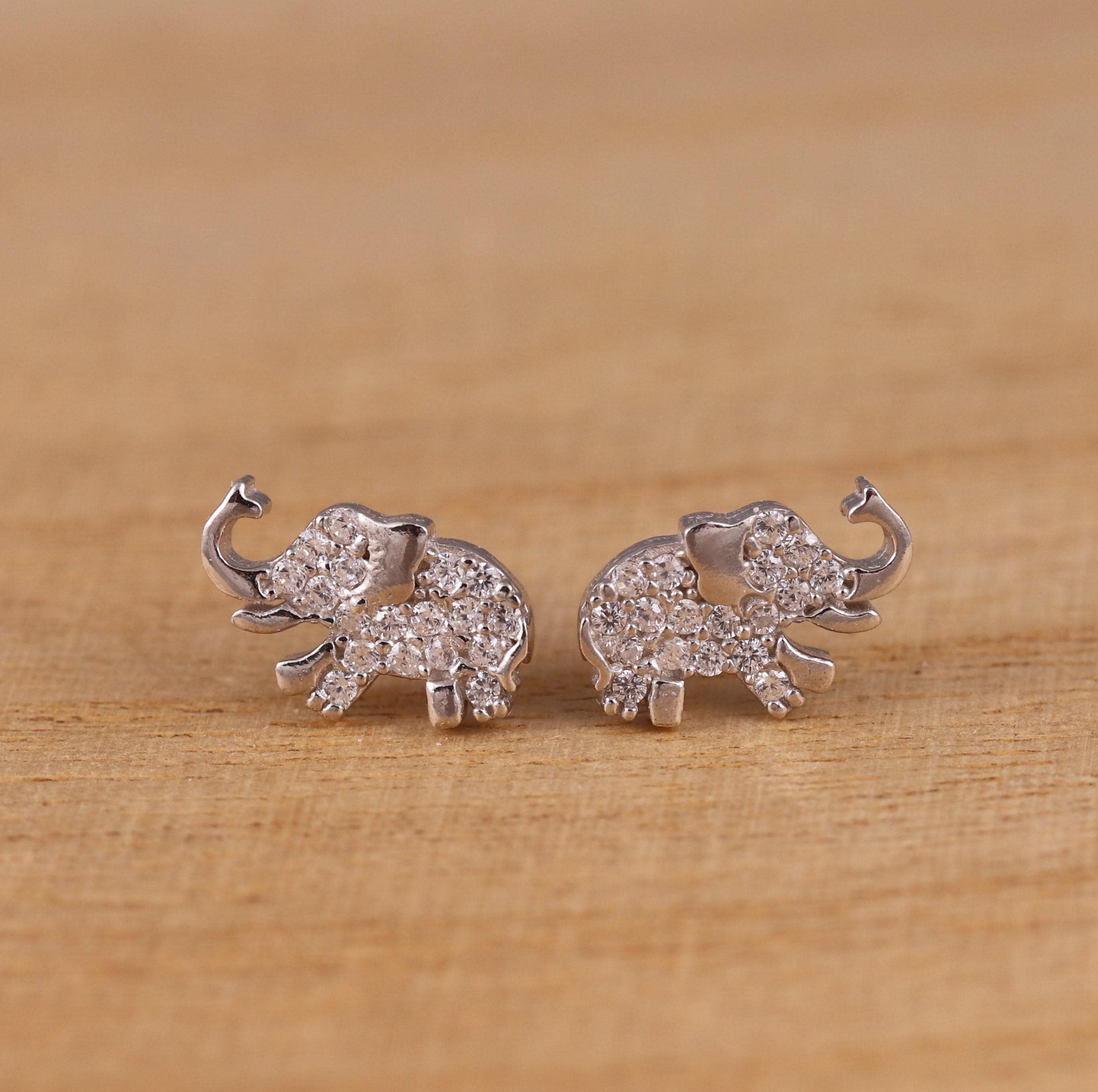 Orecchini pendenti serie dorata elefante e farfalla – Bijoux Torino