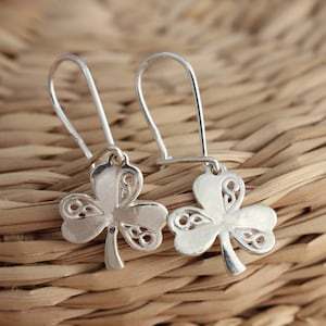 Solid 925 Sterling Silver Irish Shamrock 3-Leaf Clover Dangle Earrings Gift Box