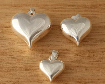 925 Sterling Silver Hollow Polished Puff Love Heart Charm Pendant (18x10mm)