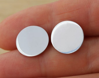 Solid 925 Sterling Silver Round Flat Circle Stud Earrings Plain 13mm Diameter Gift Boxed