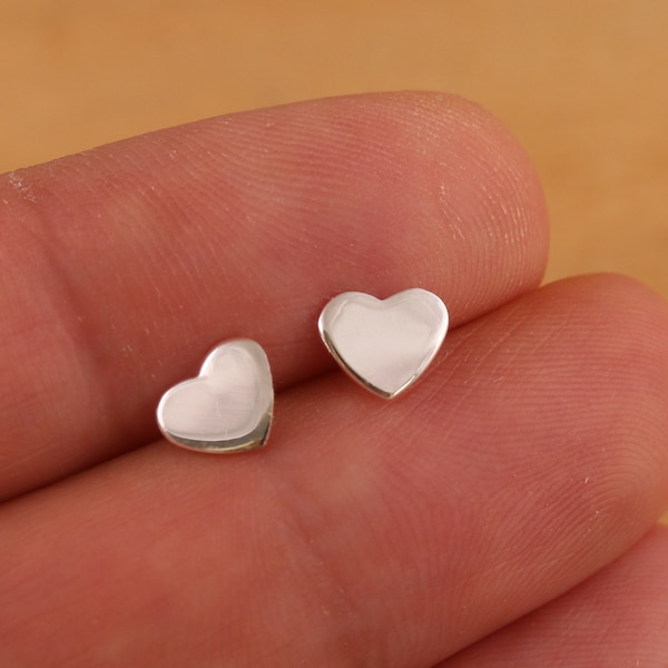 Solid 925 Sterling Silver Love Heart Stud Earrings Plain Stylish Jewellery