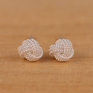 Solid 925 Sterling Silver Love Knot Stud Earrings 6mm Diameter Gift Boxed