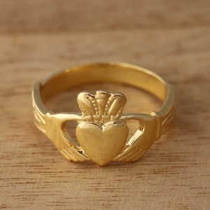 Yellow Gold Plated on Real 925 Sterling Silver Claddagh Band Ring Celtic Knot Ring Gift Boxed