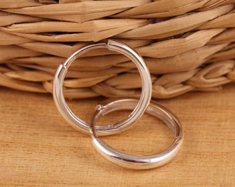 Orecchini A Cerchio In Argentium, Coppia: Anelli Senza Cuciture Ipoallergenici - Italia - Foto 2