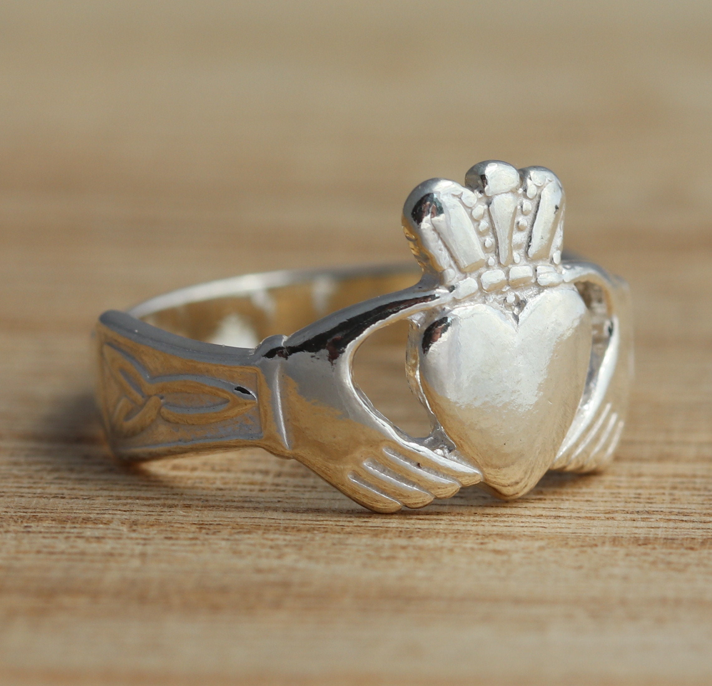 Damen Claddagh Ring Aus Sterlingsilber – Keltisches Knotendesign, Symbol Für Liebe, Loyalität & Freundschaft