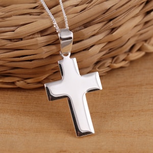 Solid 925 Sterling Silver Plain Cross Crucifix Pendant Necklace Curb Chain Gift Boxed