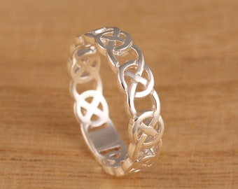 Solid 925 Sterling Silver Band/Thumb Ring Celtic Knot Band Ring Various Sizes Celtic Jewellery Gift Boxed