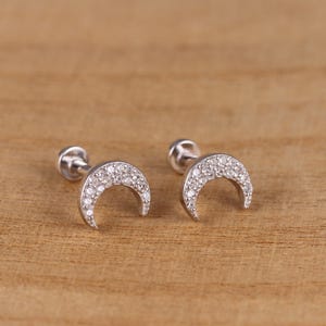 925 sterlingzilver CZ Crescent Moon Cartilage Stud Oorbellen per paar of enkele geschenkverpakking