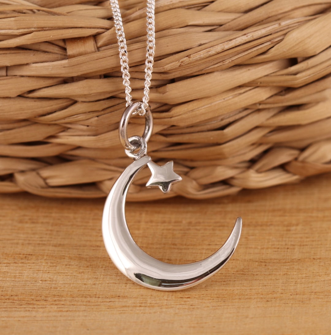 SAINT LAURENT★素敵！CRESCENT MOON Pendant Necklace 🆕️ Auth SAINT LAURENT Paris Gold-Toned CRESCENT MOON