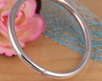 11912.0 - Sterling Silver 4.4 Mm Round Tube Hinged Bangle