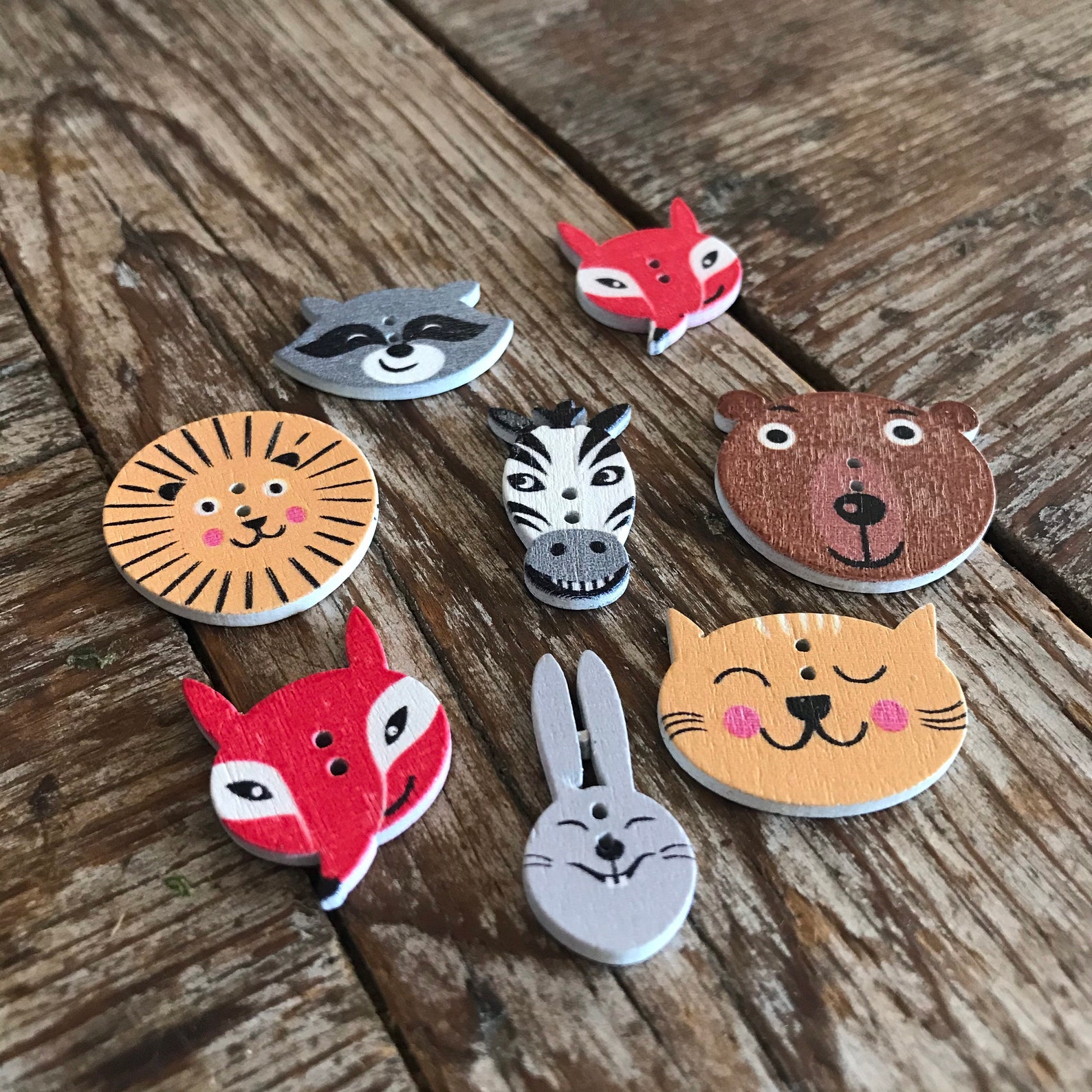 6 x Wooden animal buttons craft button wild animal buttons Etsy