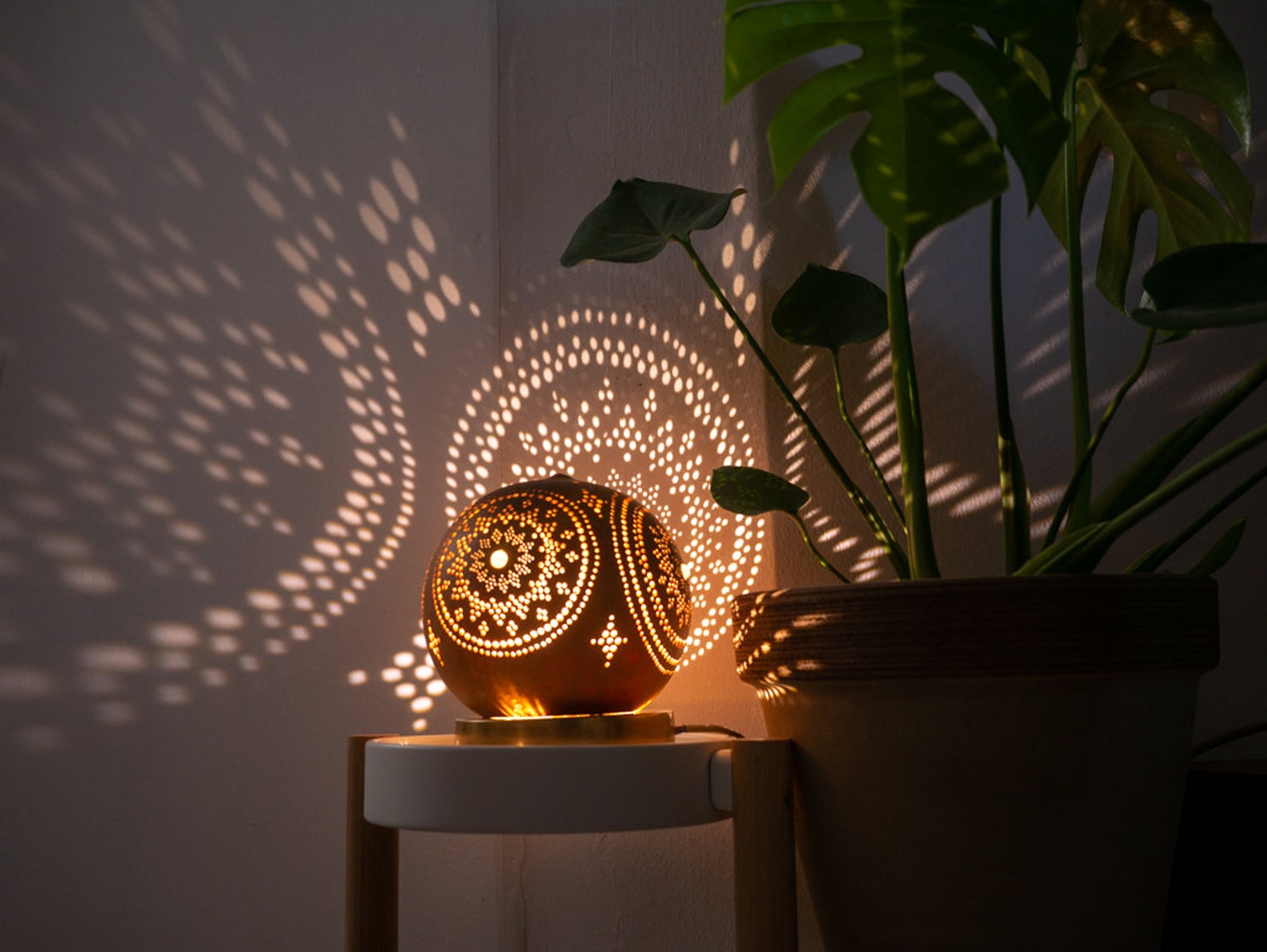 Mandala Light Art Table Lamp with Amethyst Crystals and Brass Etsy