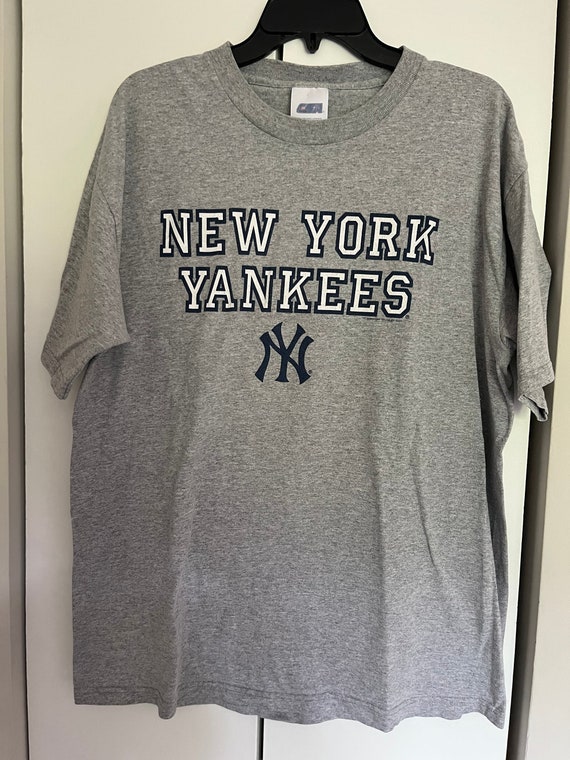 Vintage MLB (Joy Athletic) - New York Yankees The Greatest Roster T-Shirt  1998 Large – Vintage Club Clothing