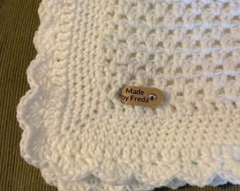 Handmade Crochet Baby Blanket: Snow White Scallop Border