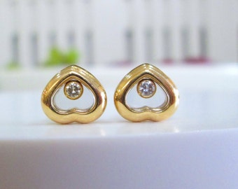 Pendientes con forma de corazón de diamantes felices flotantes en oro amarillo de 18 quilates con certificación Chopard Pendientes con bisel de 18 k