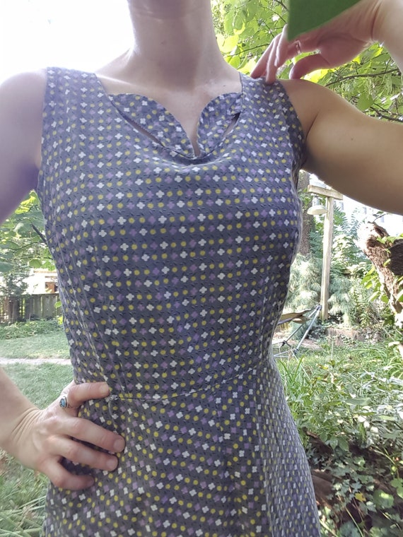 Vintage 1940s Gray Purple Floral Day Dress