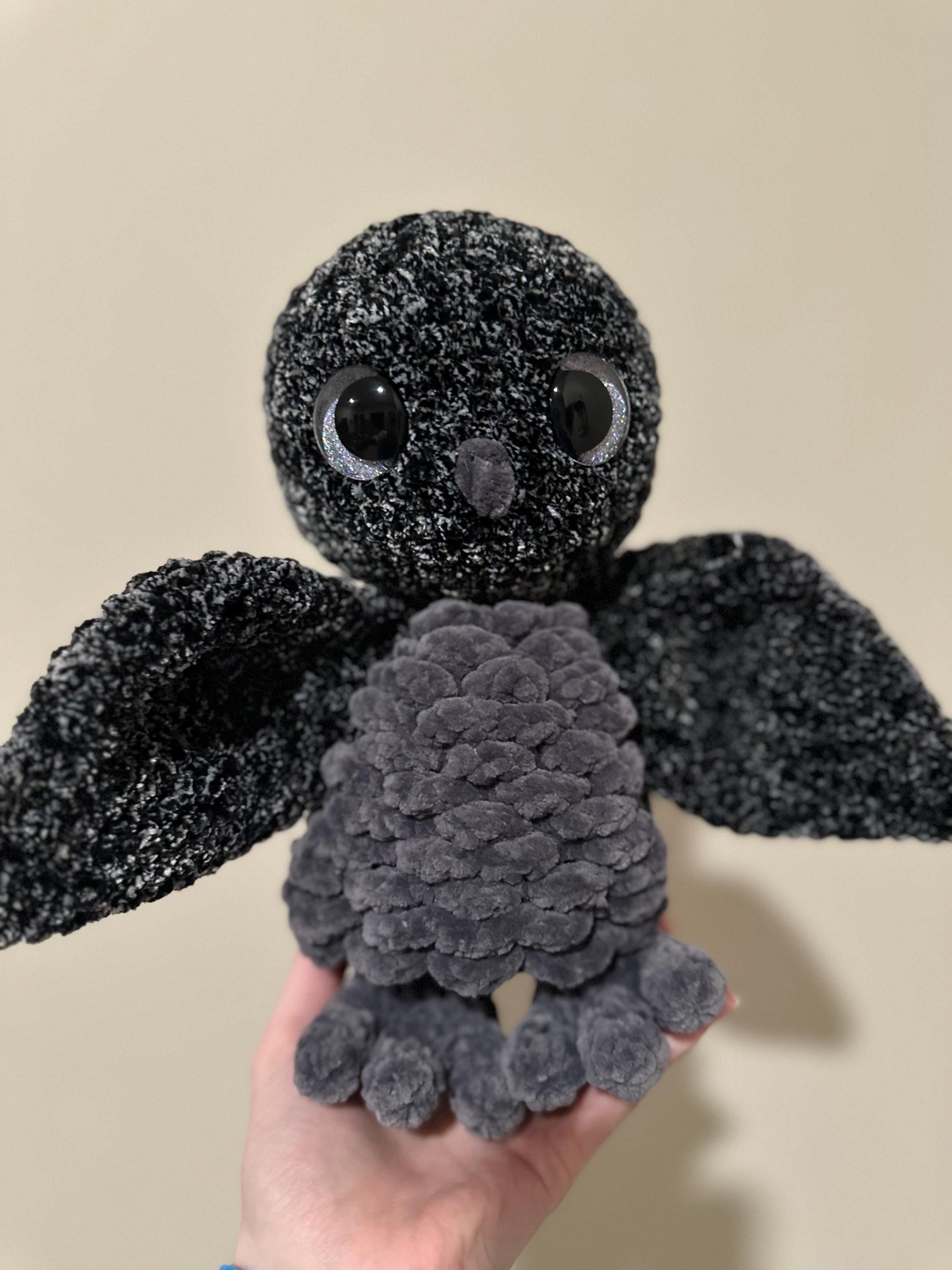 Crochet Owl with Adjustable Wings