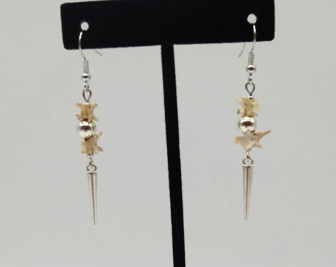 Silver spike rattlesnake vertebrae earrings