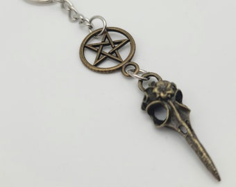 Bronze bird skull and pentagram keychain, cyberpunk gift, goth accessories, goth purse charm, pentagram phone charm, plague mask keychain