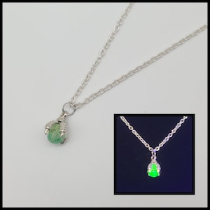 Claw uranium glass crackle bead necklace, pendant necklace, blue green uranium glass jewelry, uranium birthday gift