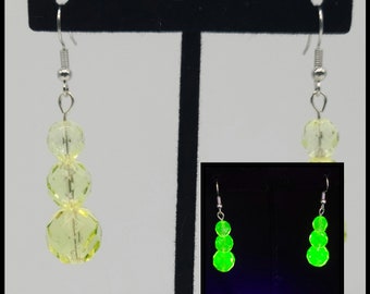Graduated size uranium glass beaded earrings, vaseline glass jewelry, vintage glass beaded earrings, steampunk gift for friend