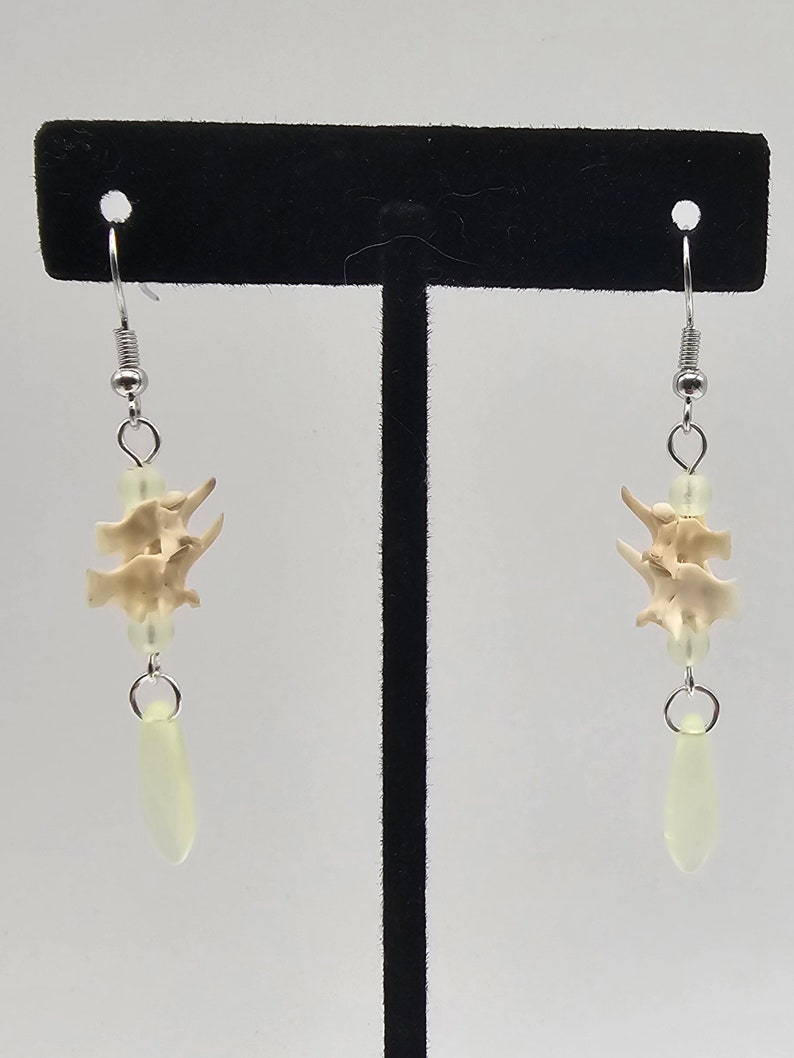 Snake vertebrae and uranium glass dangle earrings, victorian steampunk gift, UV beads, blacklight jewelry, oddity earrings, real bone image 4